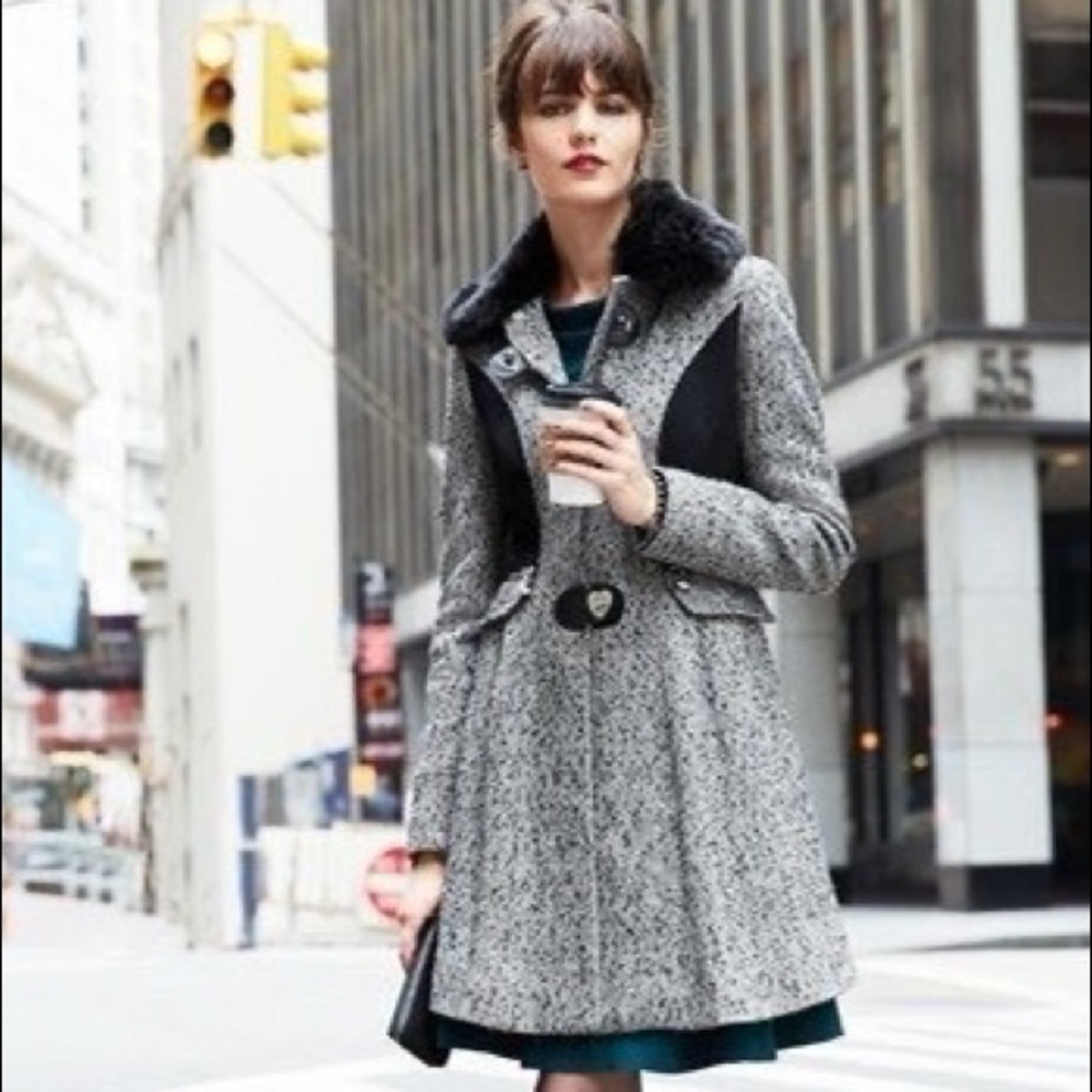 Betsey Johnson Tweed Coat Soft Fur Collar